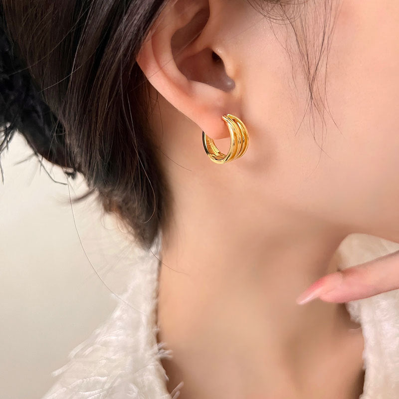 Classic Earring with Timeless Appeal