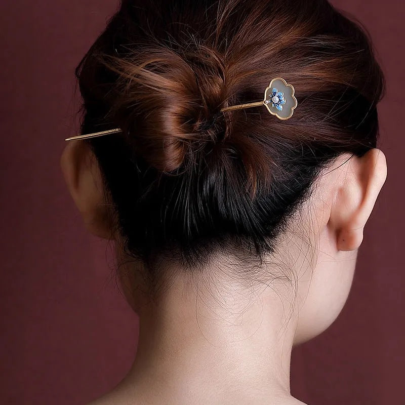 Beautiful Silver Piece with Unique Style