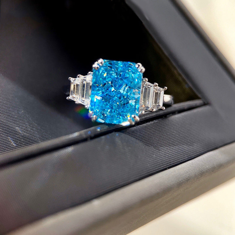 Classic Ring with Timeless Appeal