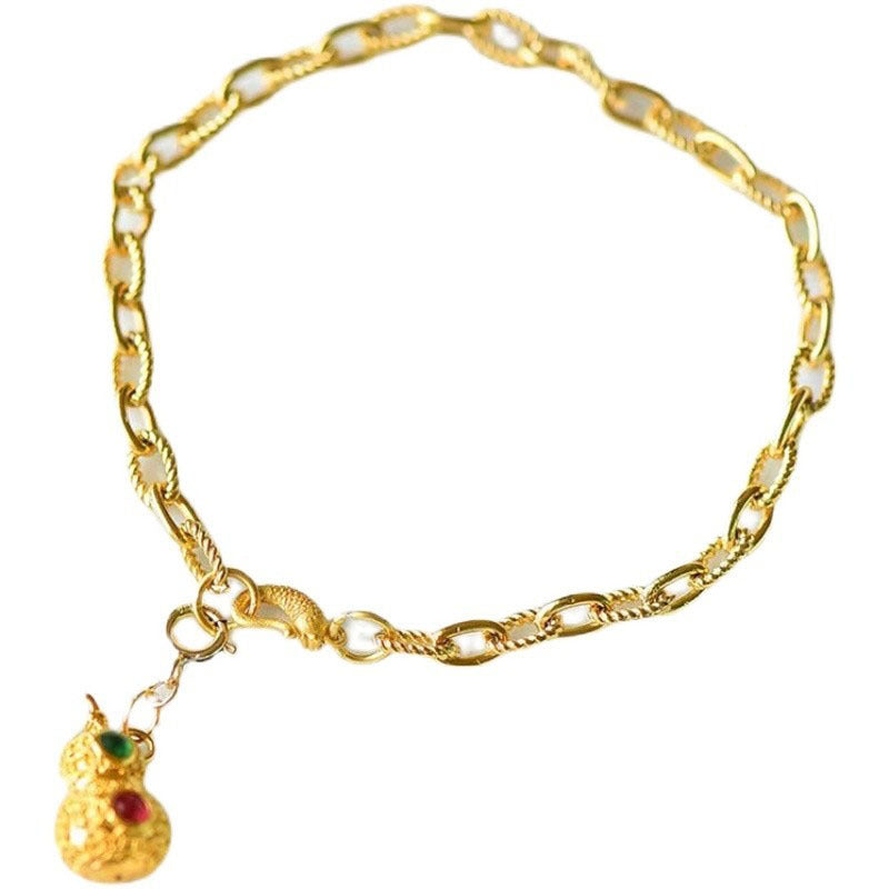 Romantic Gold Bracelet for Special Moments