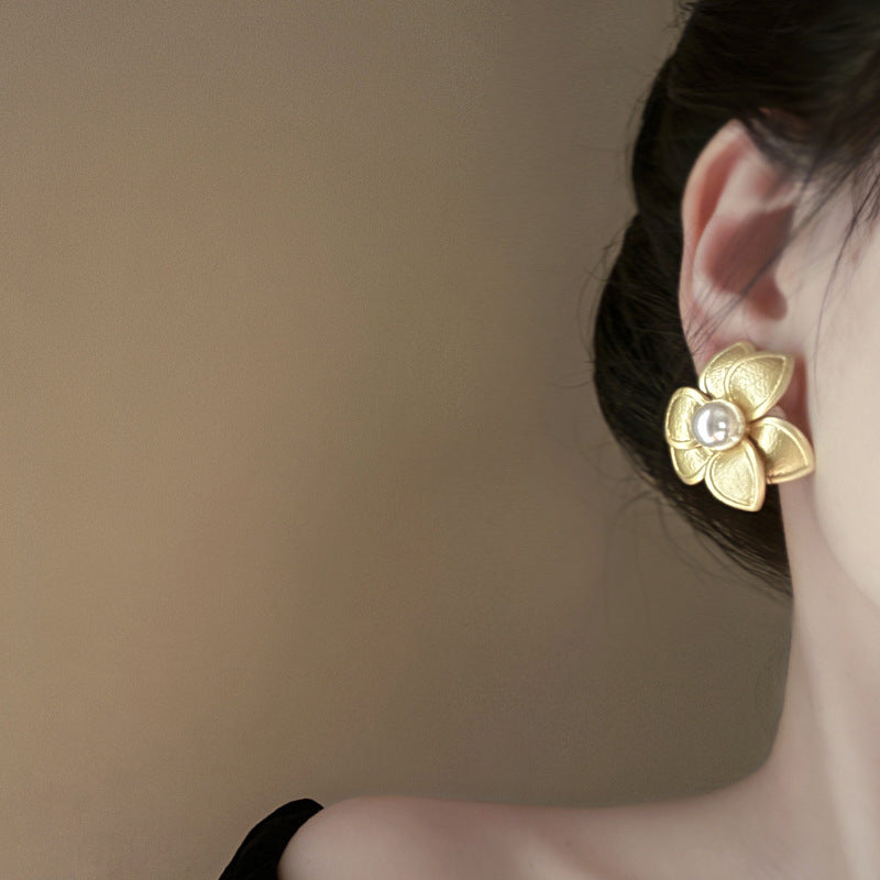Vintage Handmade Pearl Earring