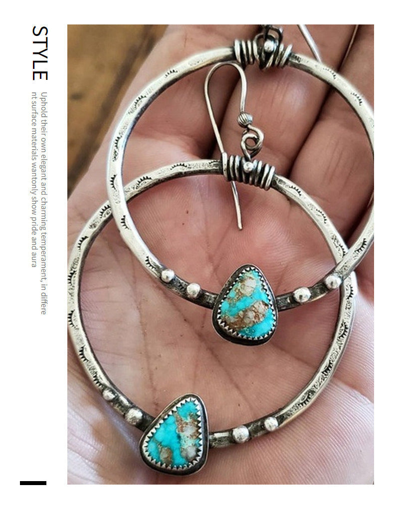 Romantic Silver Earring for Special Moments