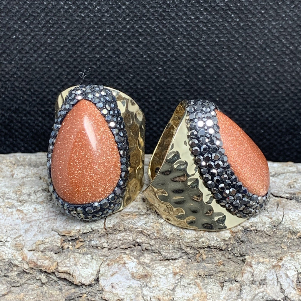 Charming Gold Ring for Any Occasion