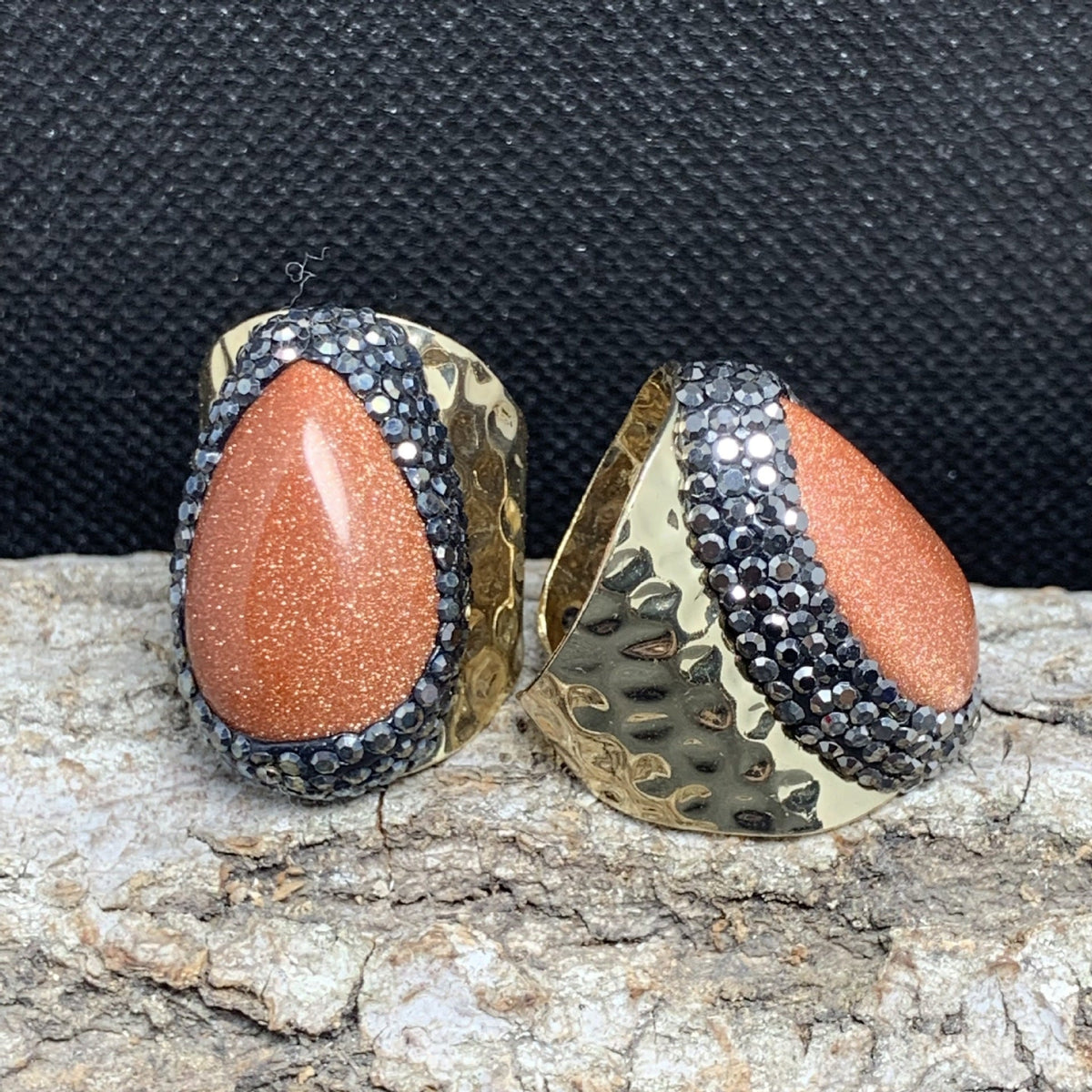 Charming Gold Ring for Any Occasion