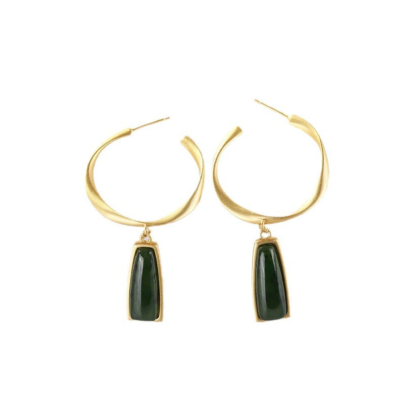 Romantic Silver Earring for Special Moments