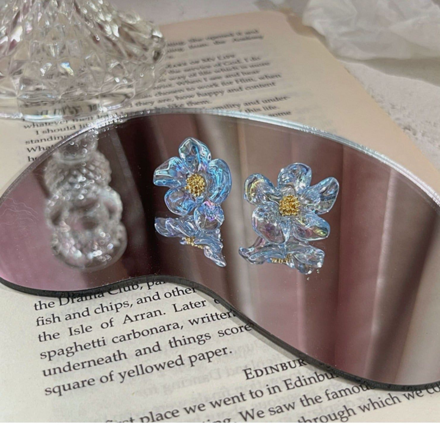 Charming Earring for Any Occasion