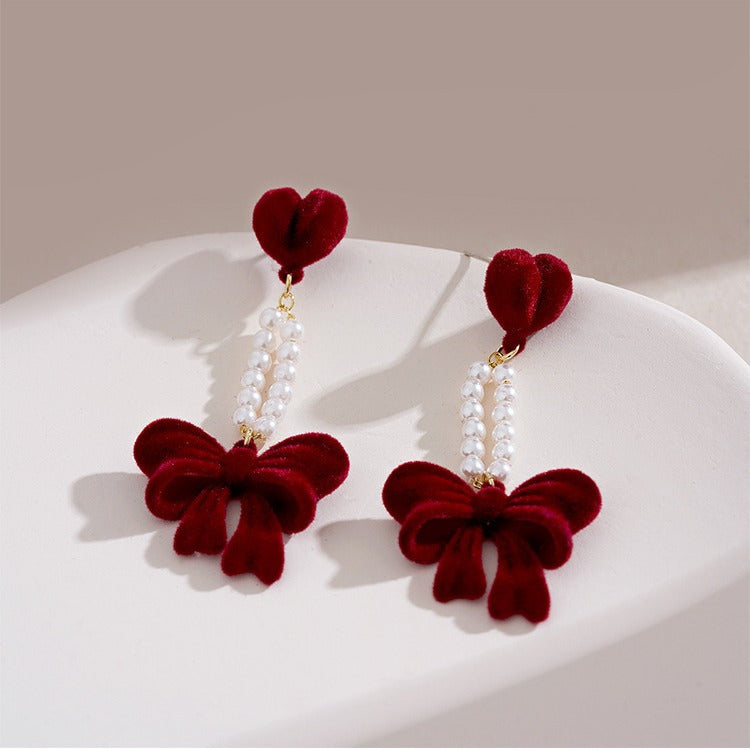 Beautiful Pearl Earring with Unique Style