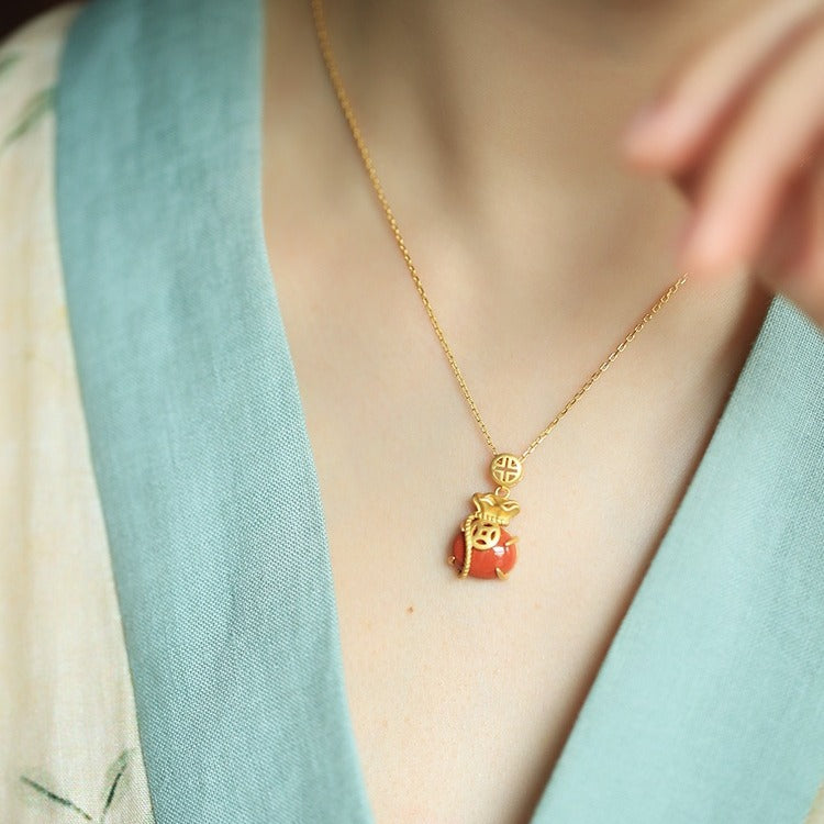 Elegant Gold Necklace for Every Occasion