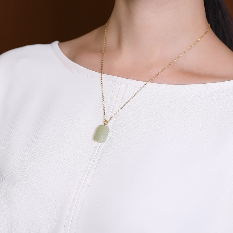 Stunning Gold Necklace for Daily Wear