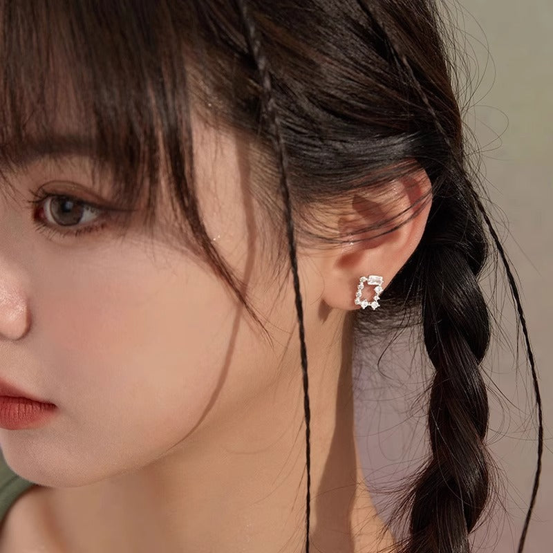 Stunning Earring for Daily Wear