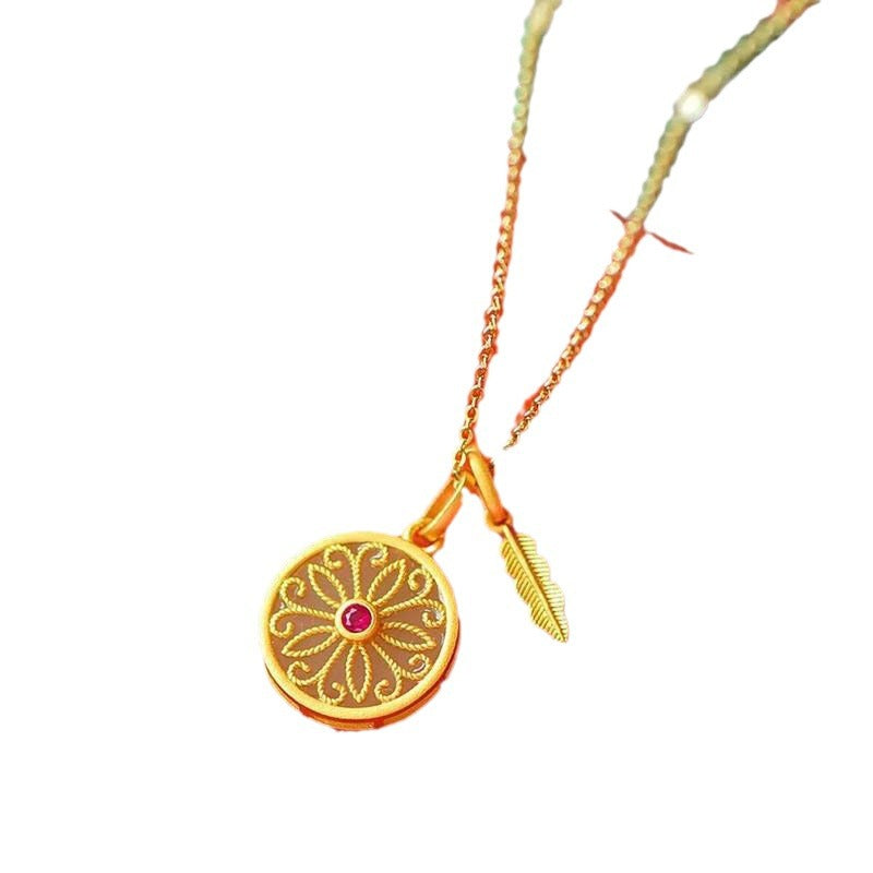 Charming Gold Necklace for Any Occasion