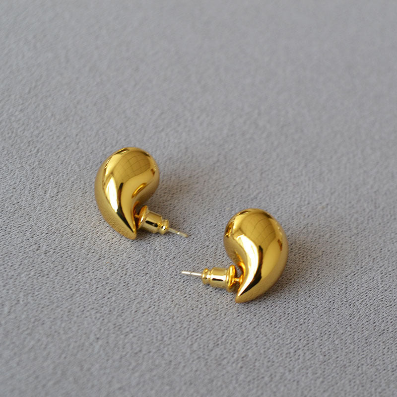 Elegant Gold Earring for Every Occasion