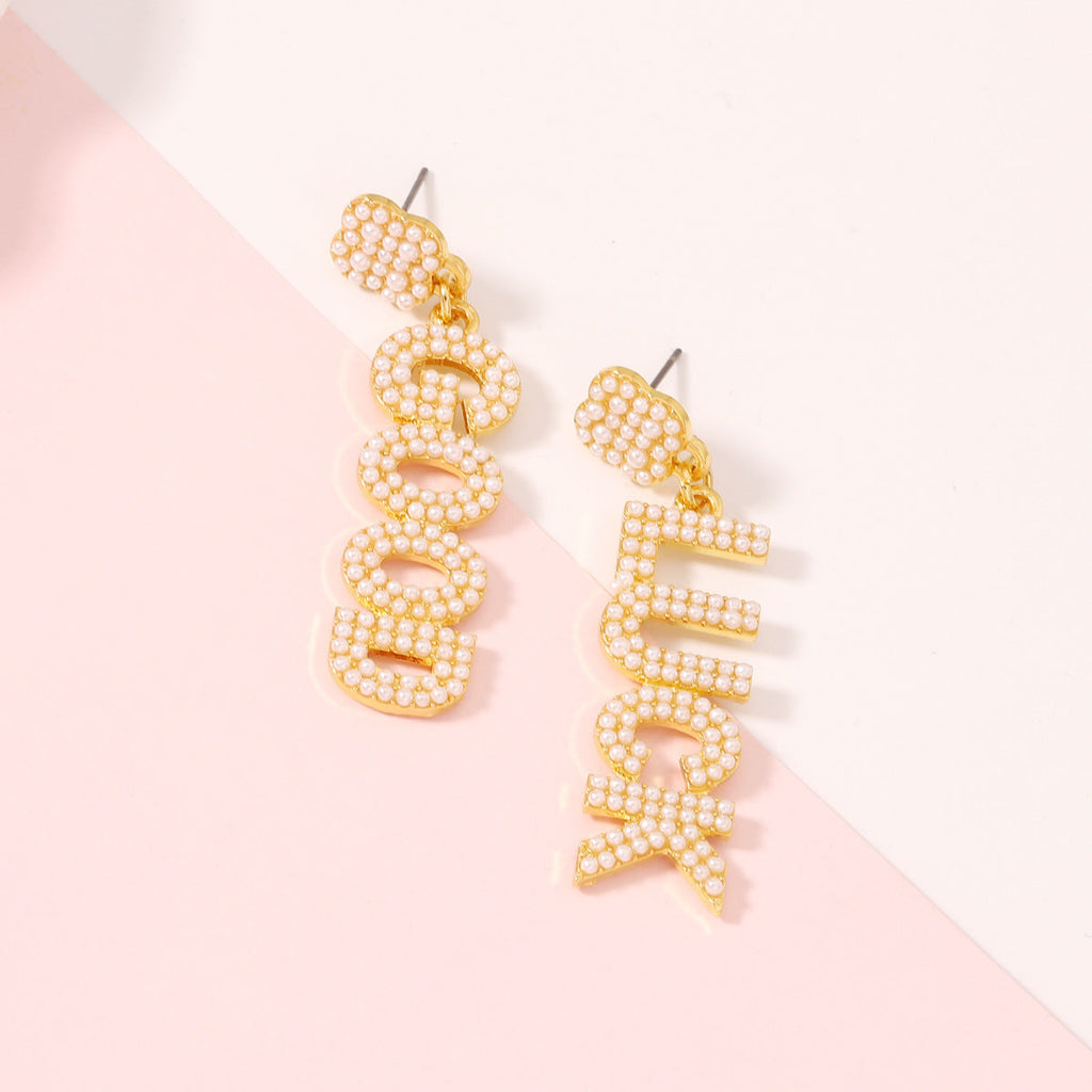 Classic Pearl Earring with Timeless Appeal