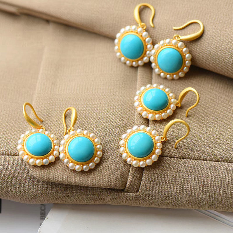 Beautiful Silver Earring with Unique Style