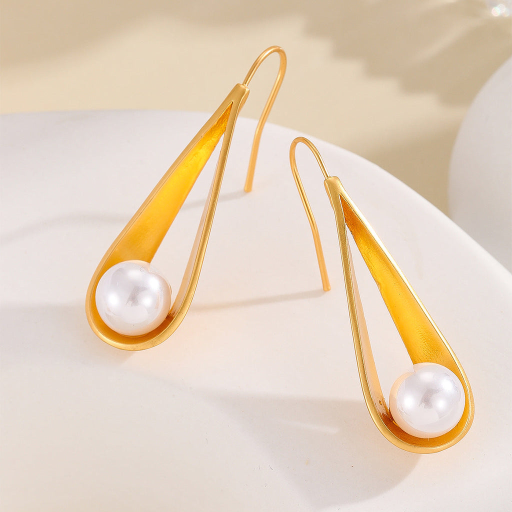 Delicate Artisan Pearl Earring