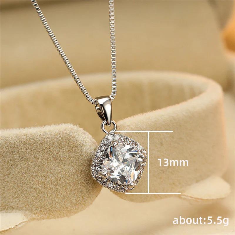 Classic Chain with Timeless Appeal