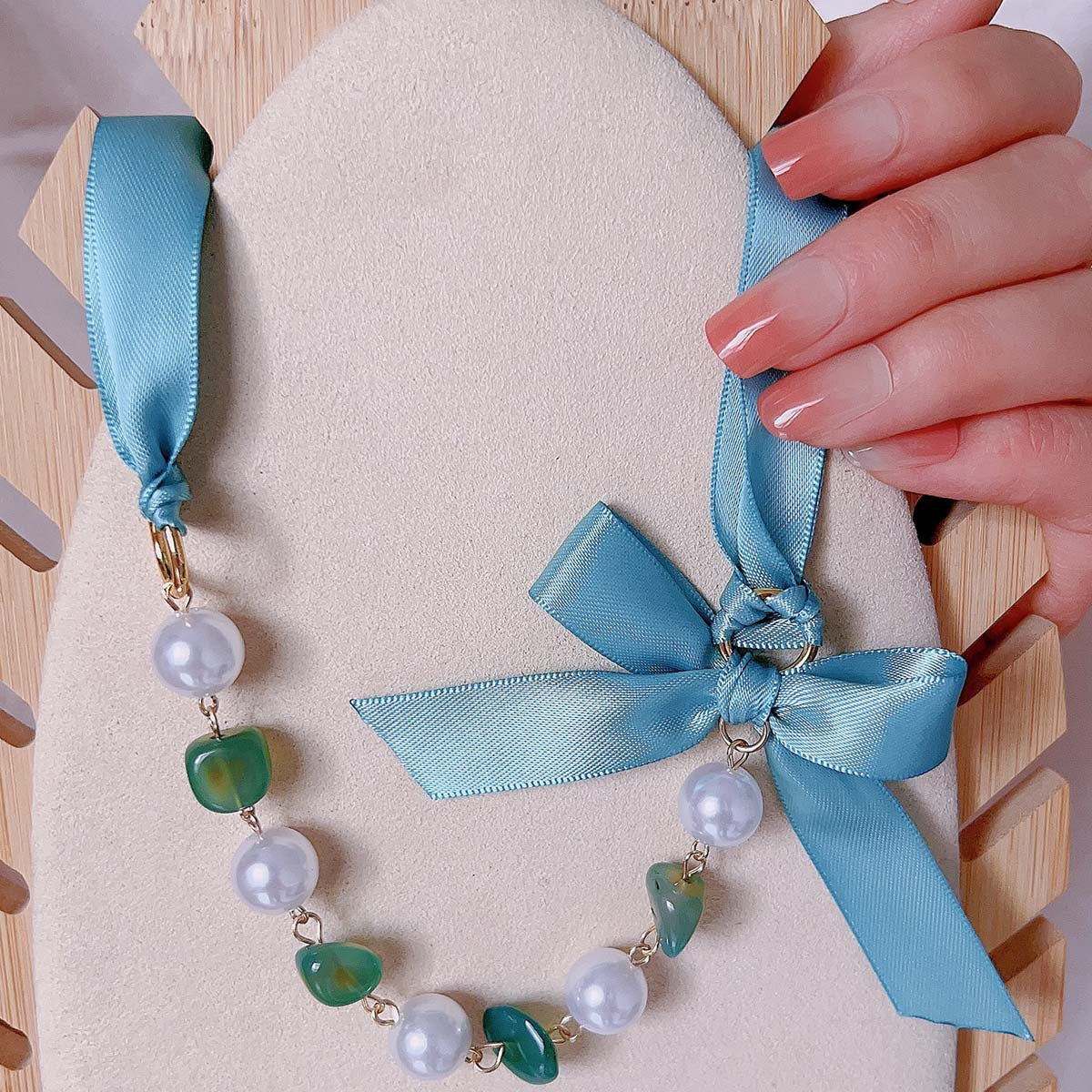 Stunning Pearl Necklace for Daily Wear