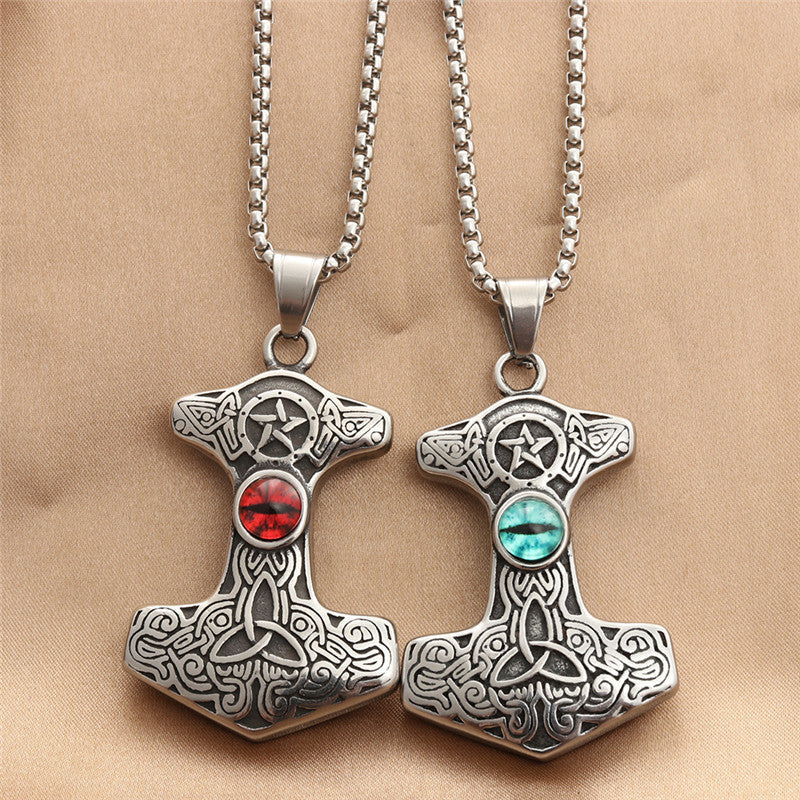 Elegant Pendant for Every Occasion