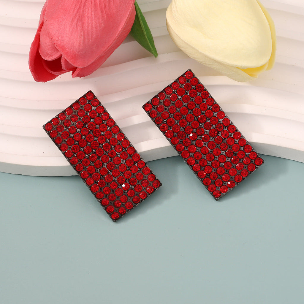 Classic Earring with Timeless Appeal