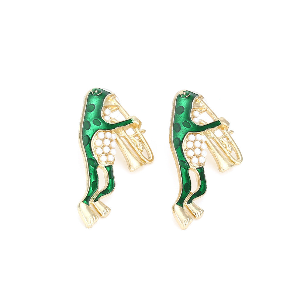 Stunning Pearl Earring for Daily Wear