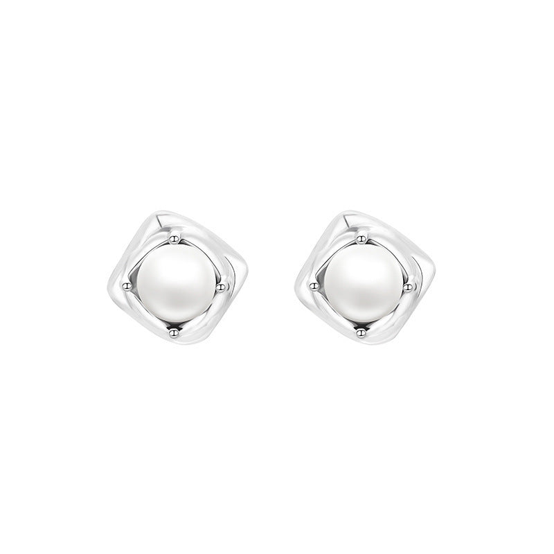 Delicate Artisan Pearl Earring