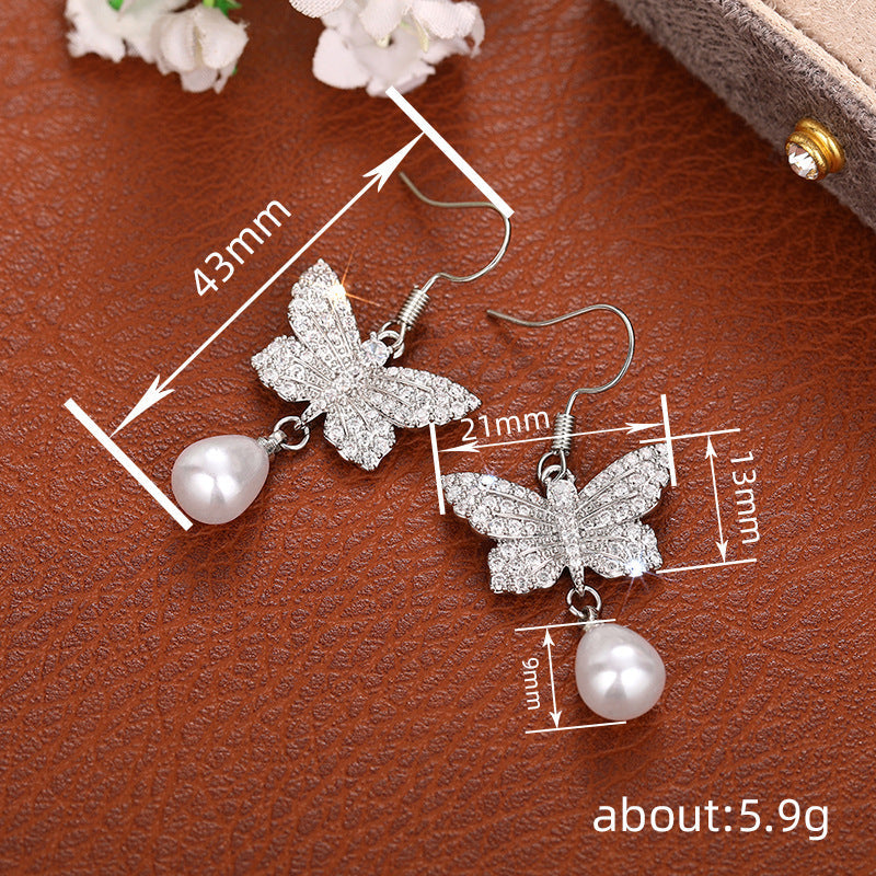 Delicate Artisan Pearl Earring