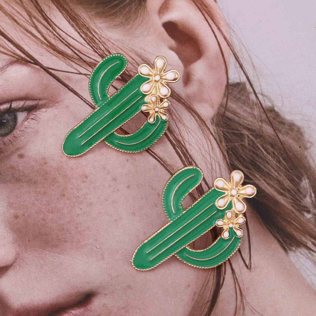Charming Earring for Any Occasion