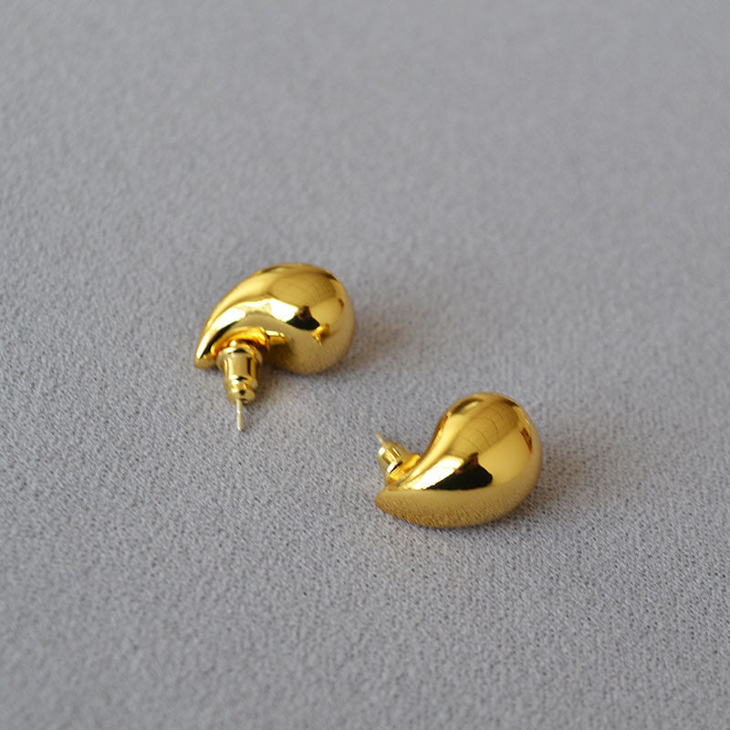 Elegant Gold Earring for Every Occasion
