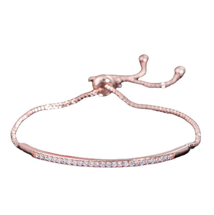Classic Gold Bracelet with Timeless Appeal
