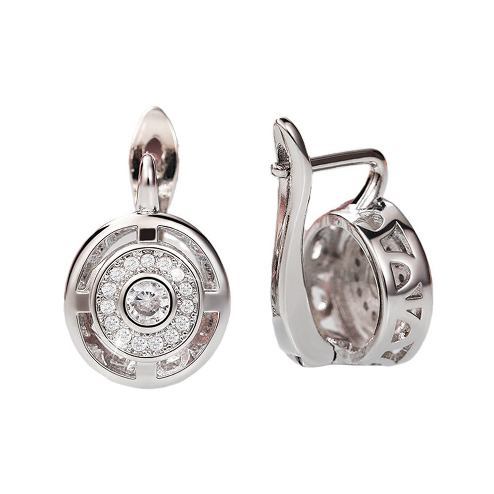Classic Earring with Timeless Appeal