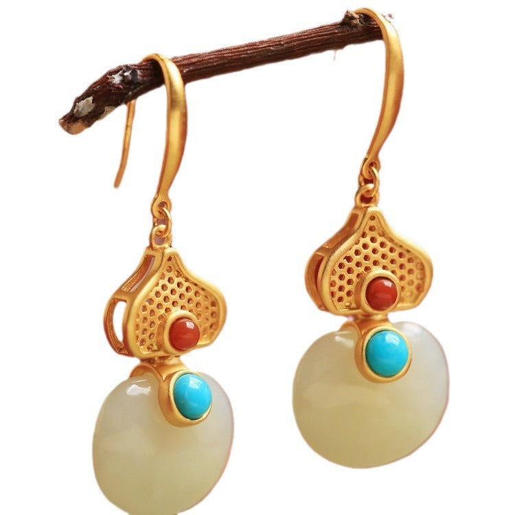 Elegant Gold Earring for Every Occasion