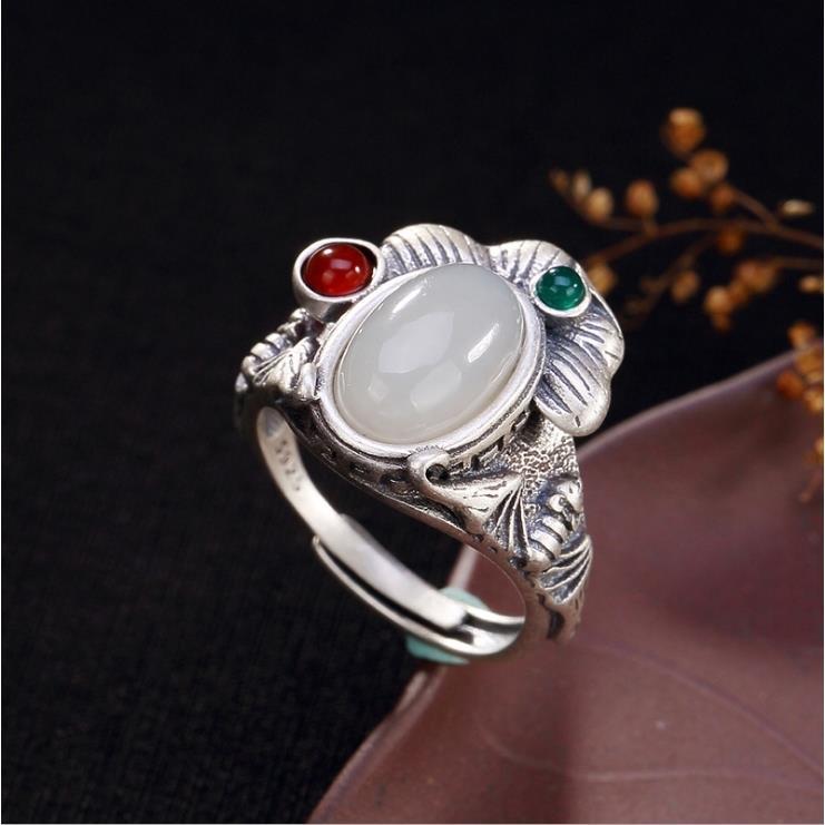 Charming Silver Ring for Any Occasion