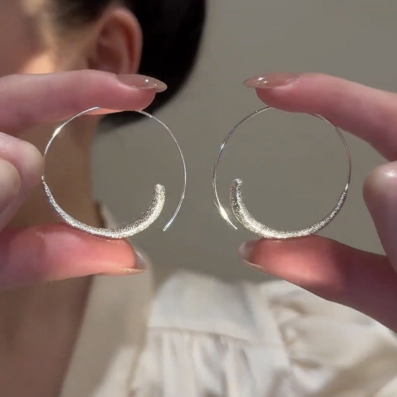 Classic Earring with Timeless Appeal