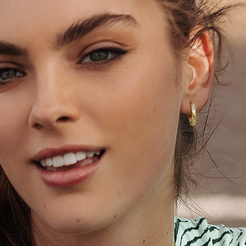 Classic Earring with Timeless Appeal