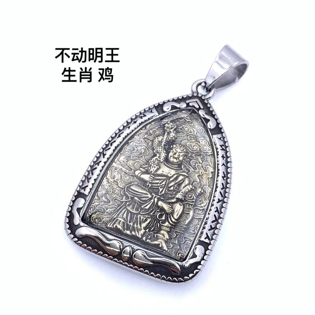 Charming Pendant for Any Occasion