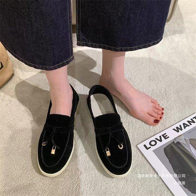Classic Orthopedic Shoes with Timeless Style