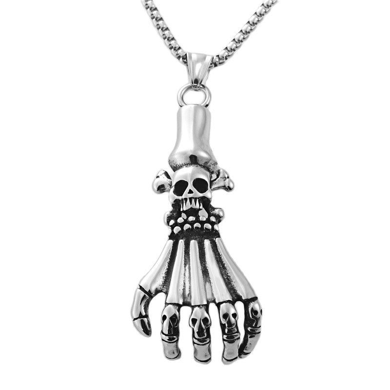 Classic Pendant with Timeless Appeal