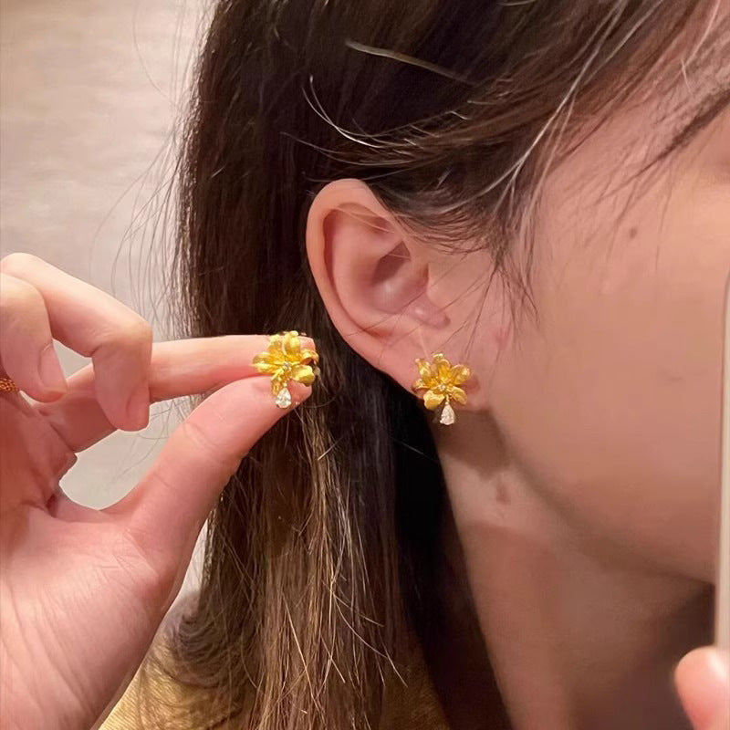 Classic Earring with Timeless Appeal