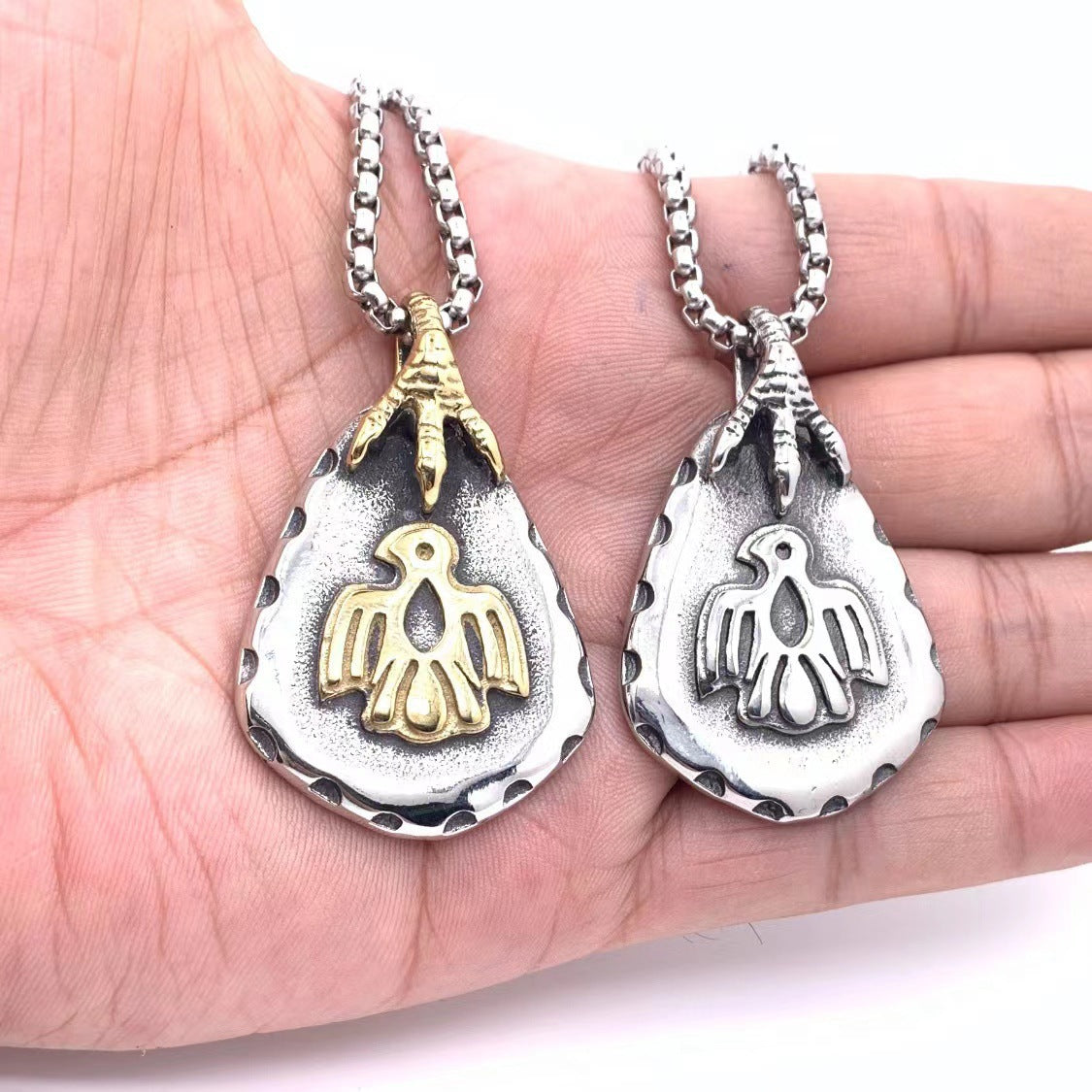 Elegant Pendant for Every Occasion