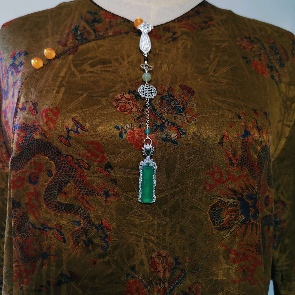 Elegant Pendant for Every Occasion
