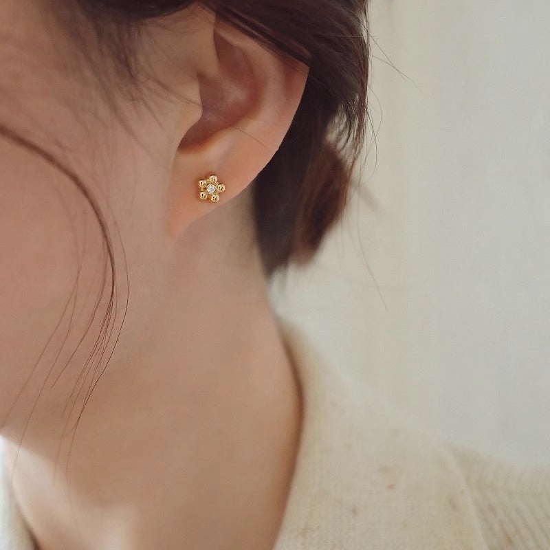 Charming Piece for Any Occasion
