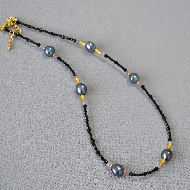 Charming Pearl Necklace for Any Occasion