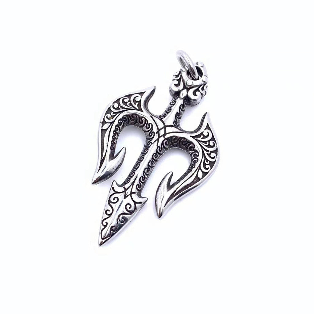Classic Pendant with Timeless Appeal