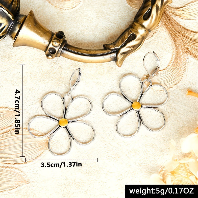 Stunning Earring for Daily Wear