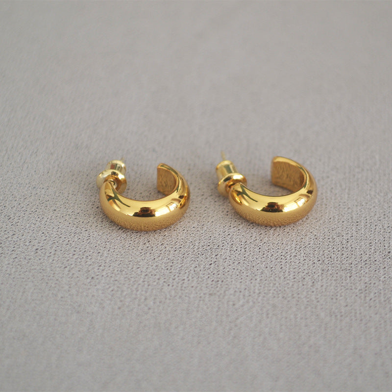 Elegant Gold Earring for Every Occasion