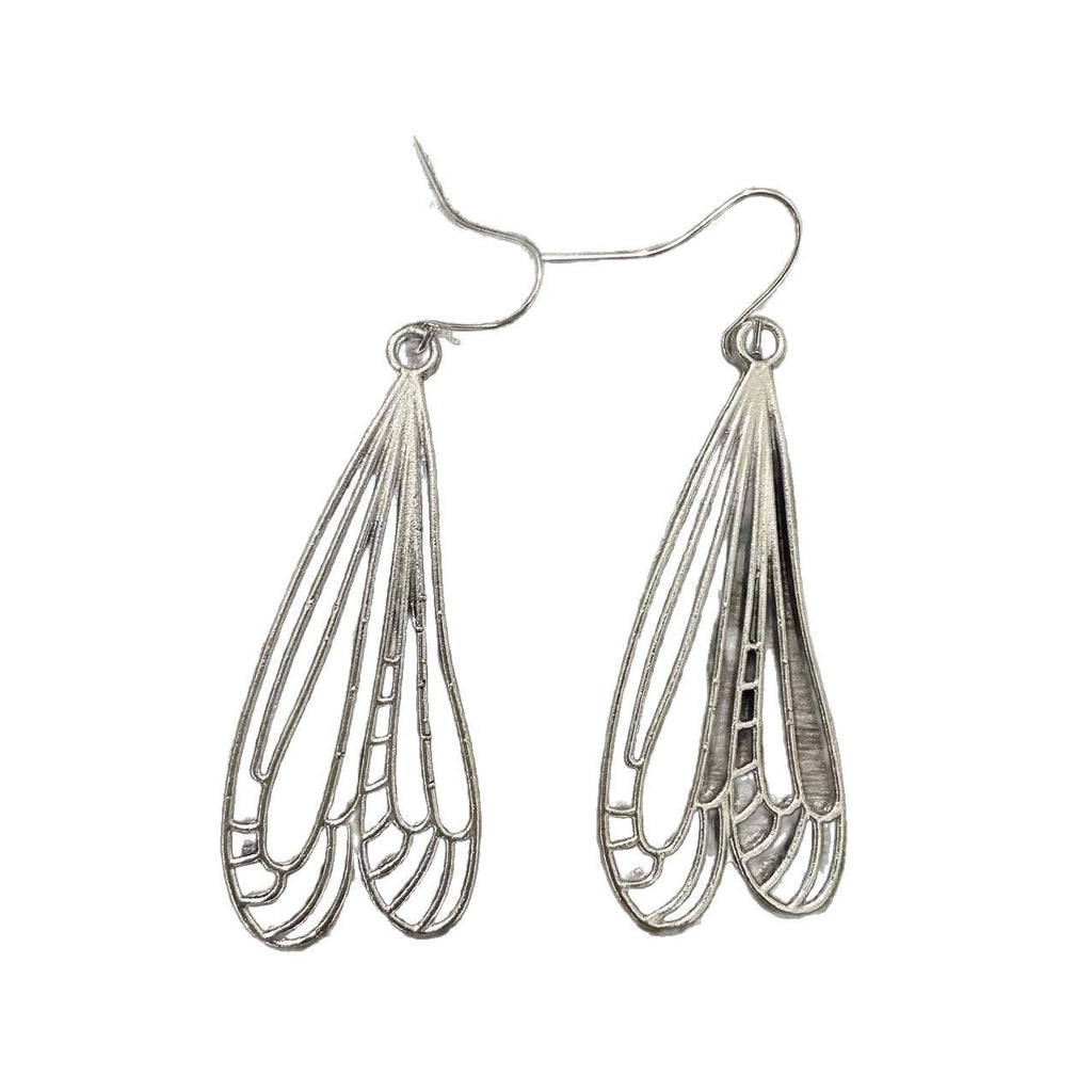 Charming Silver Earring for Any Occasion