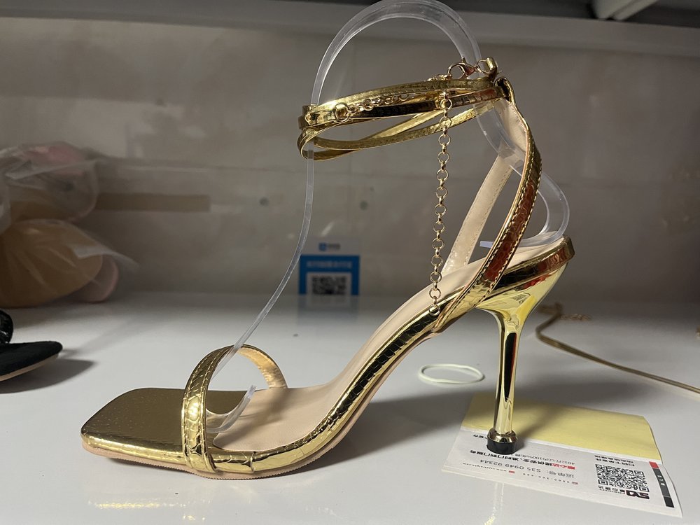 Chic Orthopedic Sandals with Unique Design