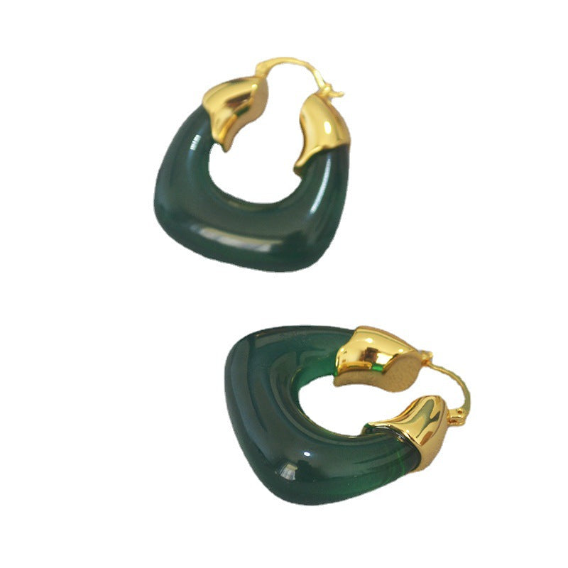 Romantic Gold Earring for Special Moments