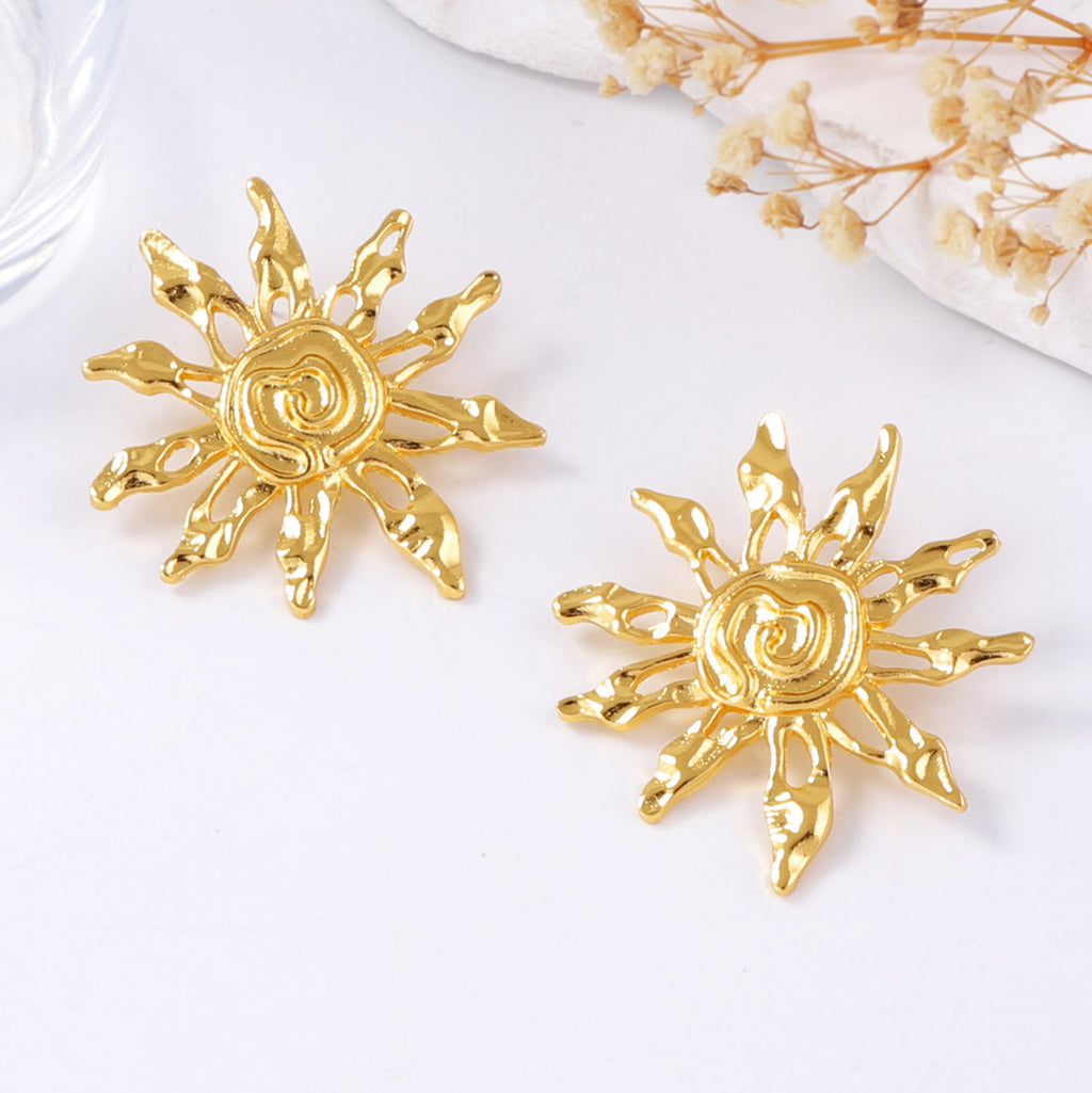 Classic Earring with Timeless Appeal