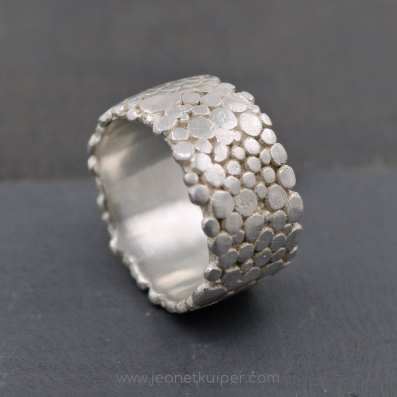 Stunning Silver Ring for Daily Wear